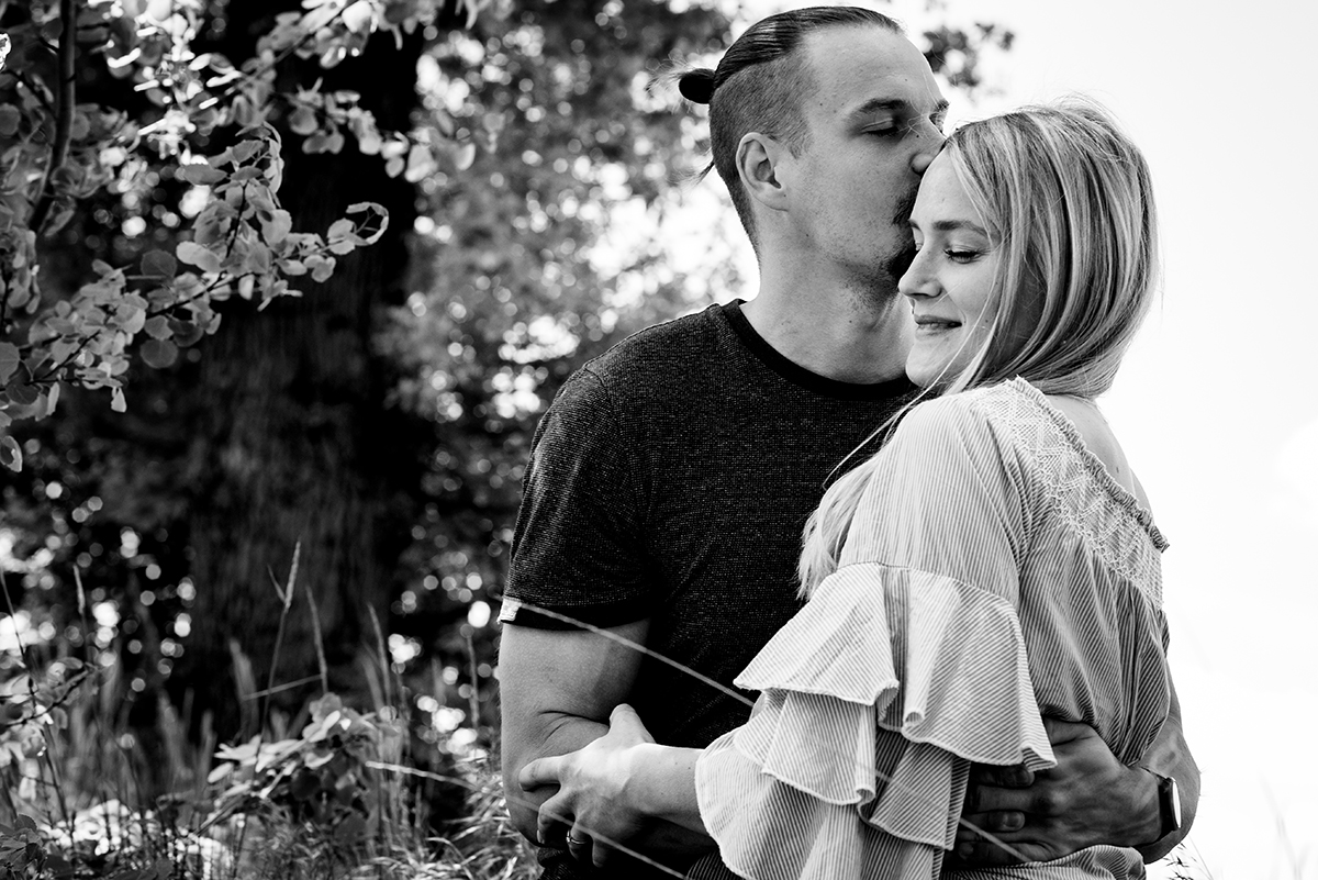 Engagement photos during COVID-19 that inspire to say yes by DC wedding photographers Potok's World Photography