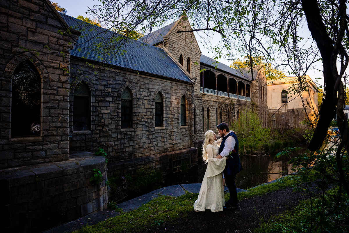 James River Pumphouse Park Richmond VA spring engagement session by DC wedding photographers of Potok's World Photography