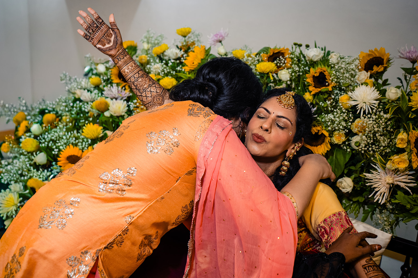 Mehendi ceremony photos at Green Meadows Resort in Chennai